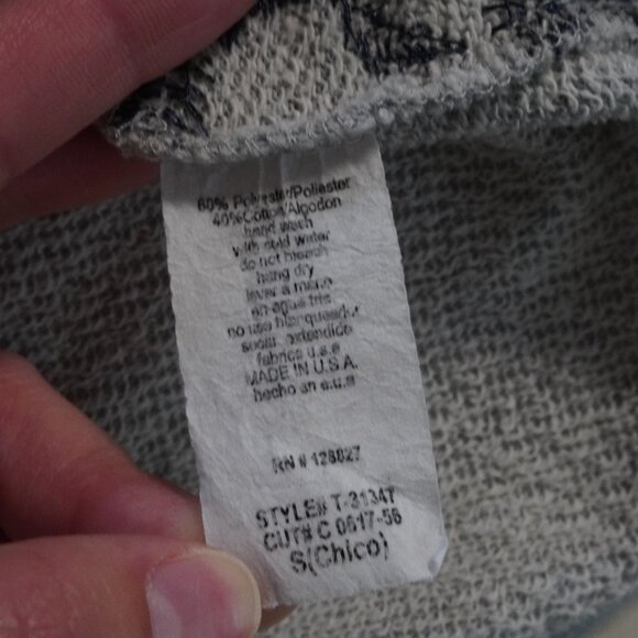 Tres Bien Embroidered Floral Blouse - Picture 8 of 8